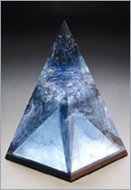 Big Mama sculpture - unique glass pyramid